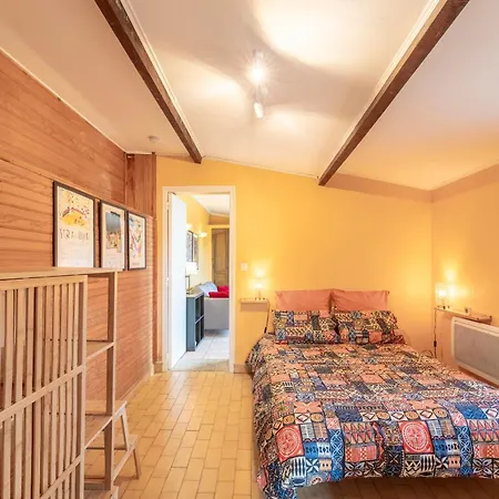 Mazet A Tatil Evi Nîmes